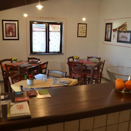 El Garbin Oda ve Kahvaltı 3*